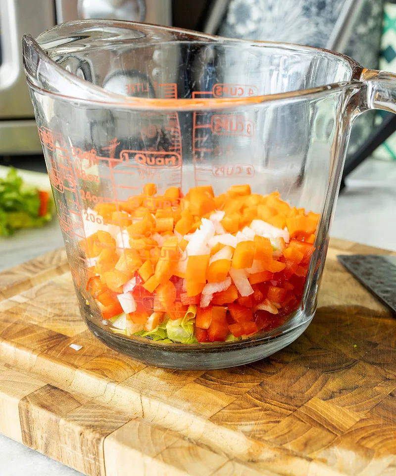 Vegetables for pasta salad