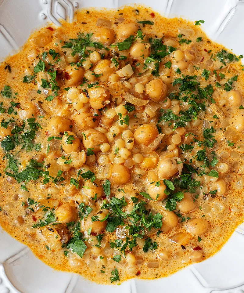 Chickpeas and pearl couscous recipe
