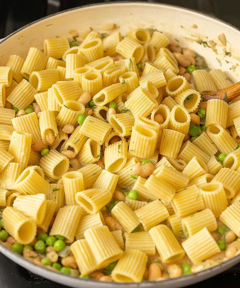 Add cooked pasta