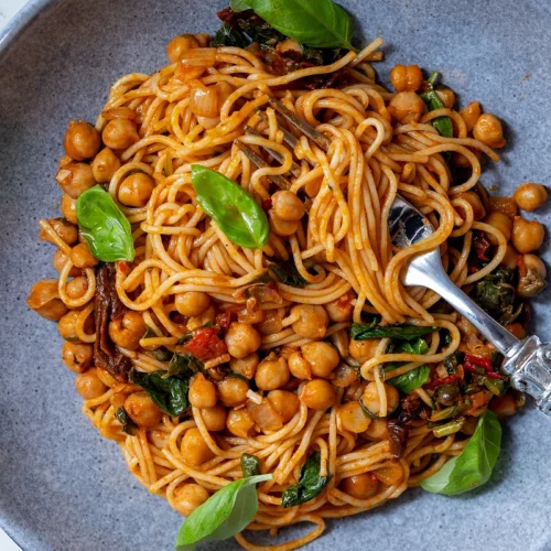 Vegan Sun-Dried Tomato Pasta with Chickpeas_Hero